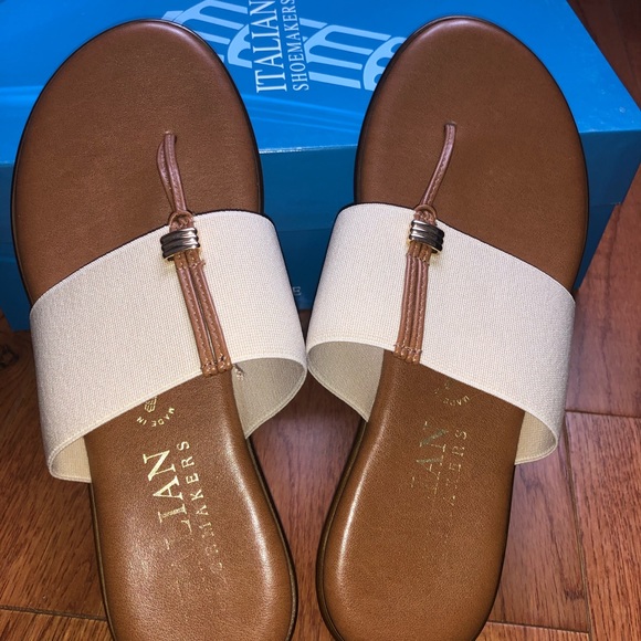 Flat sandals made in Italy 🌸💕💕💕 - Picture 3 of 3